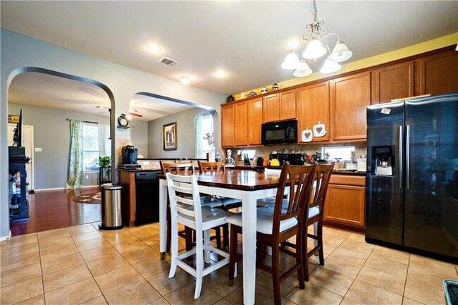 Building Photo - 10504 Wylie Dr