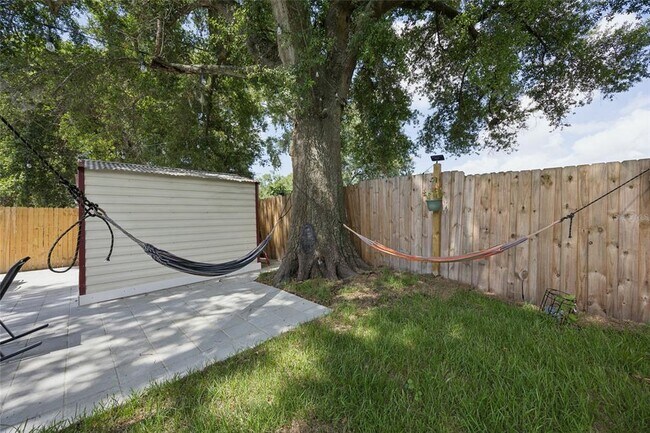 Building Photo - 536 Hibiscus Way