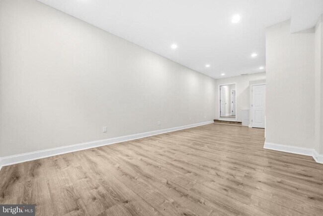 Building Photo - 3928 14th St NW