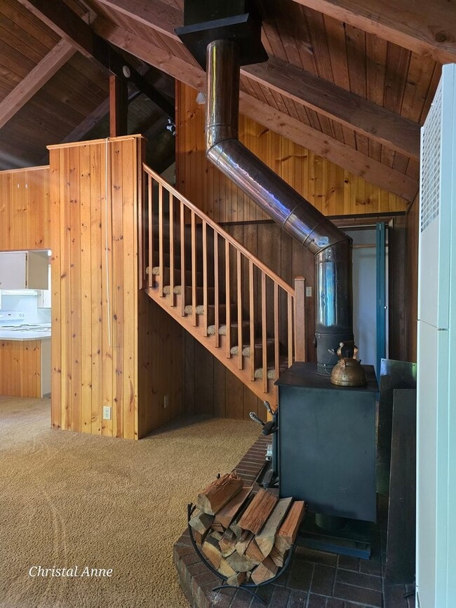 Building Photo - Waterfront 1 bedroom with a loft