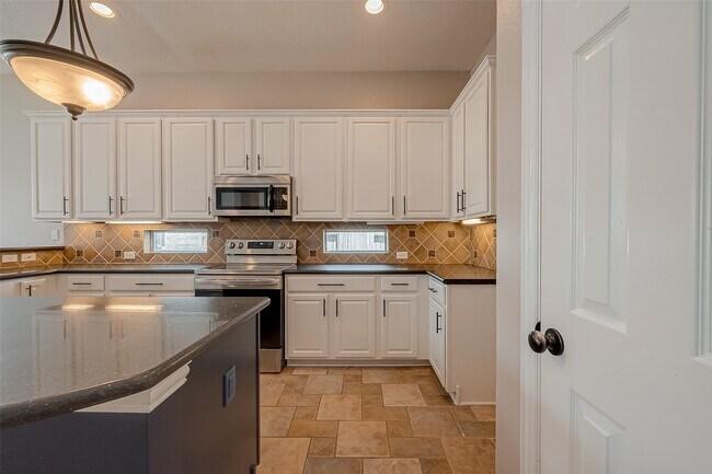 Building Photo - 7214 Glenwick Ct