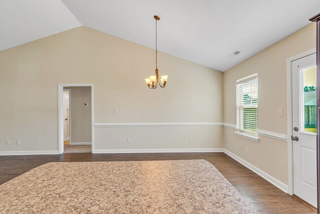 Building Photo - 309 Channel Run Ln