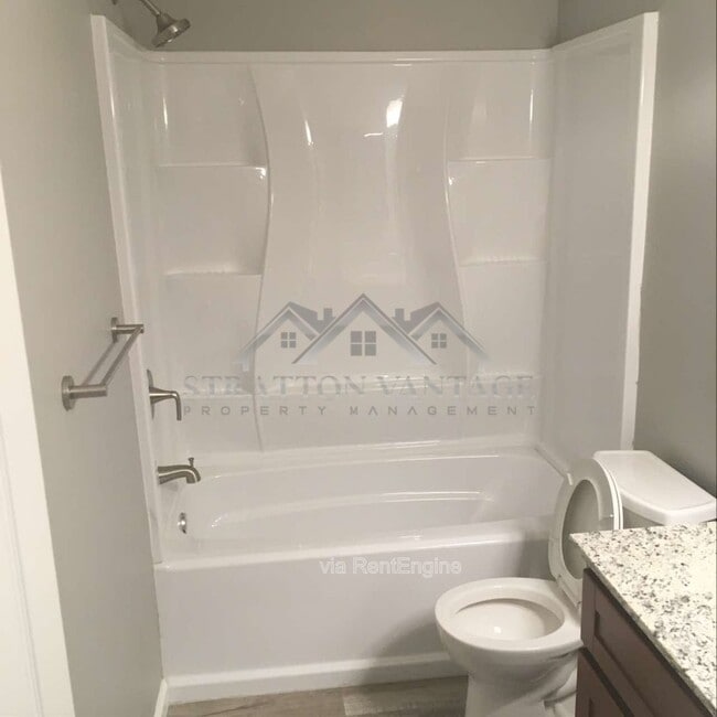 Building Photo - 852 N Stapley Dr