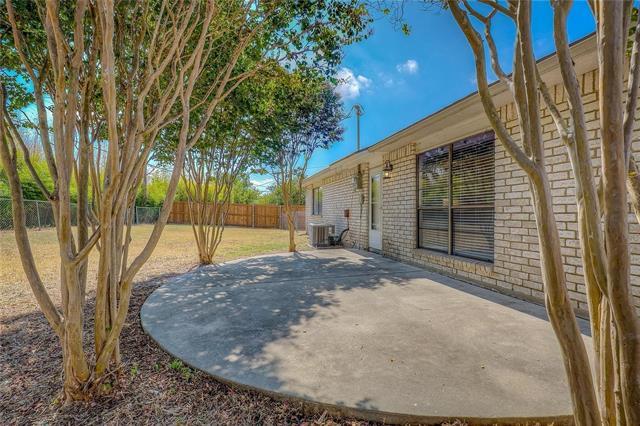 Building Photo - 125 W Way Dr