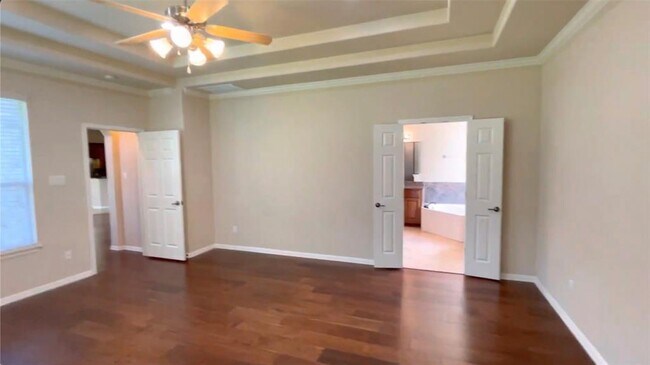 Building Photo - 10036 Lisi Anne Dr