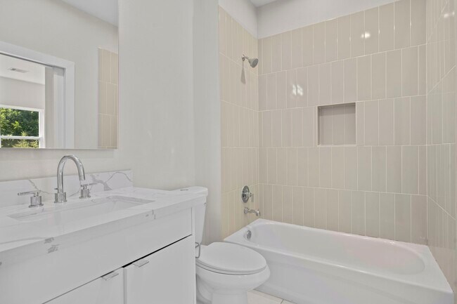 Building Photo - 861 Prosper St