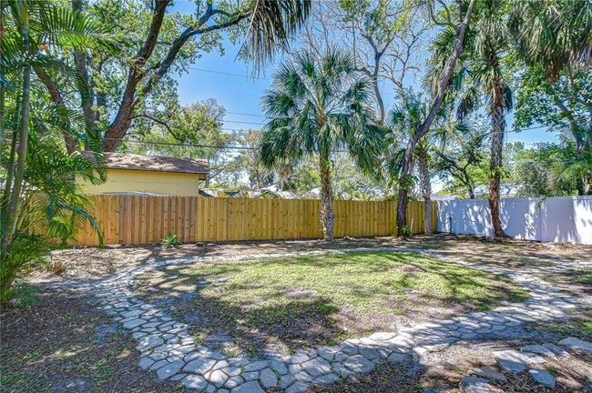 Building Photo - 4309 S Renellie Dr