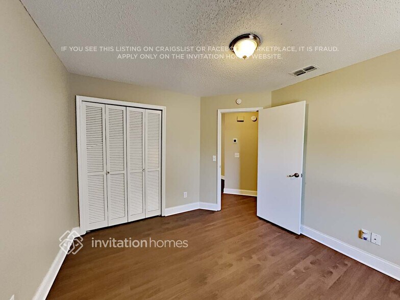 Building Photo - 8626 Sunnydale Ln