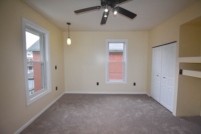 Building Photo - RCAR114-116