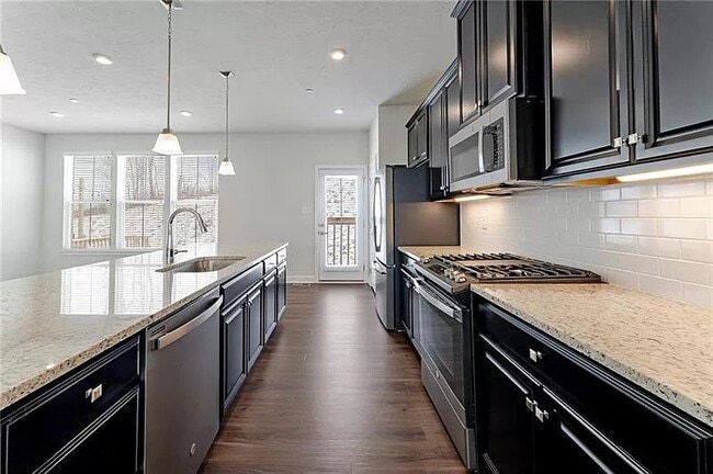 Building Photo - 191 Moyer Hill Dr