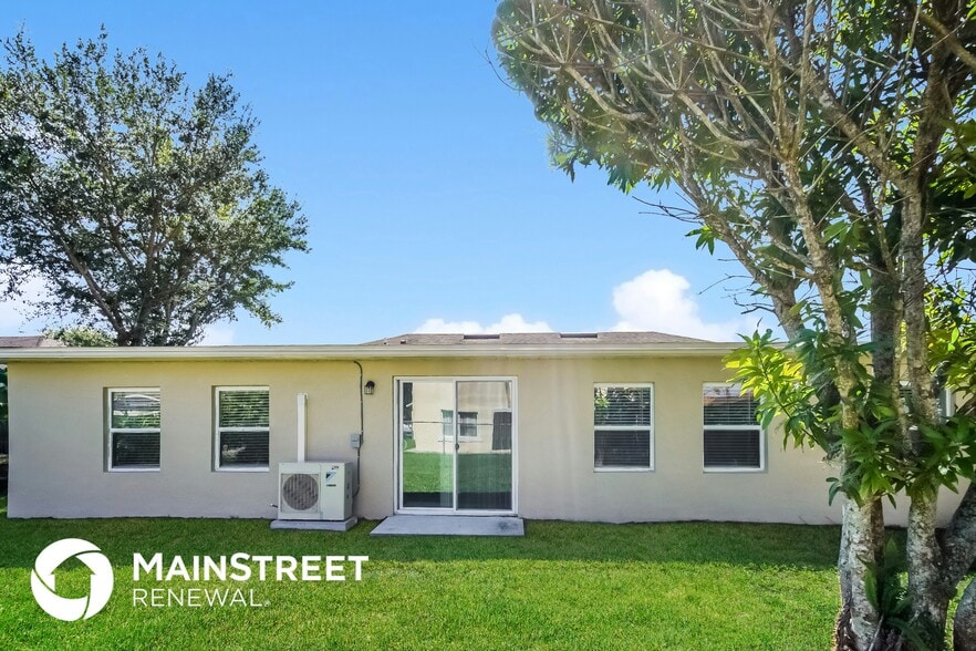 Building Photo - 619 Regency Way