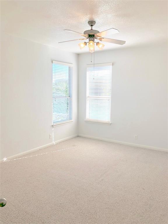 Building Photo - 2419 Allred Dr