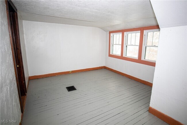 Building Photo - 6828 Indiana Ave