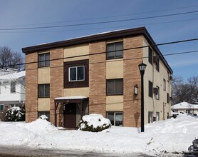 Building Photo - Durham House Apartments