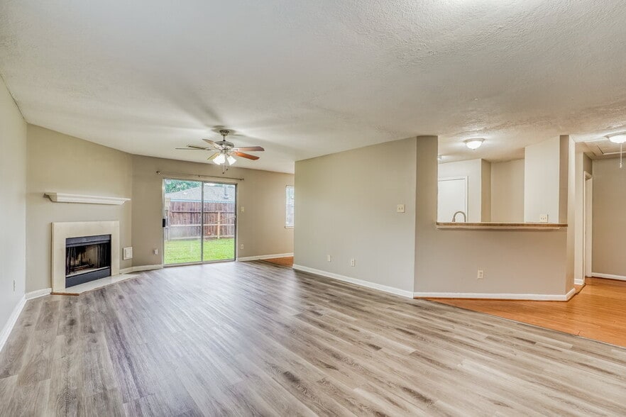 Building Photo - 16115 Purpleridge Ct