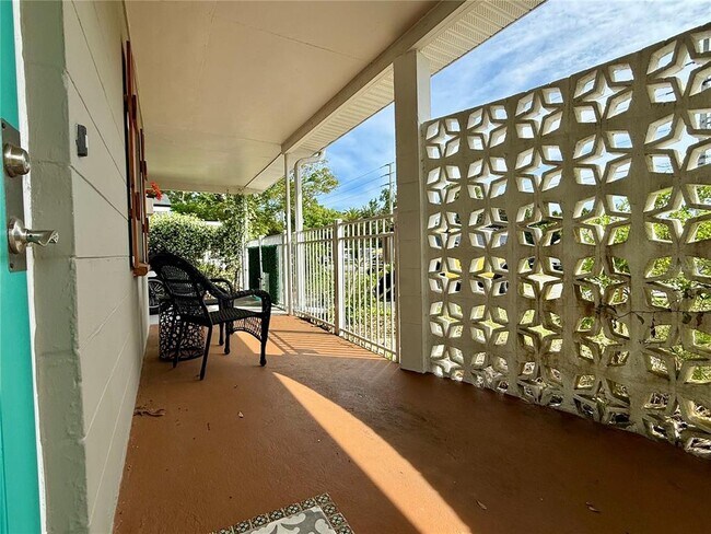 Building Photo - 2440 Anastasia Dr