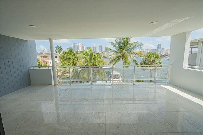 Building Photo - 468 Golden Isles Dr