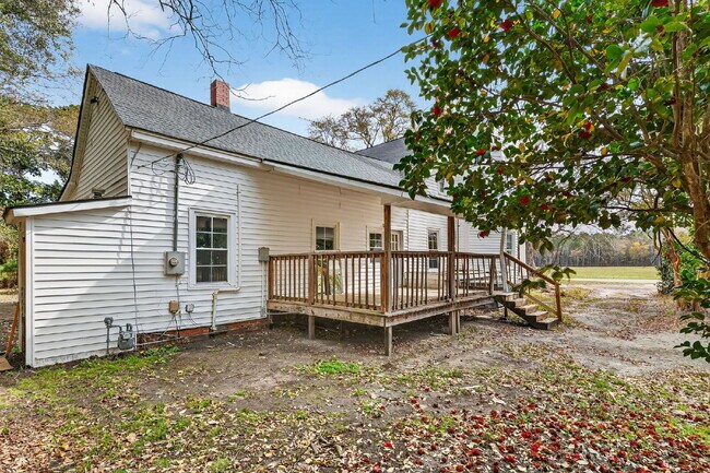 Building Photo - 409 Meadow Rd