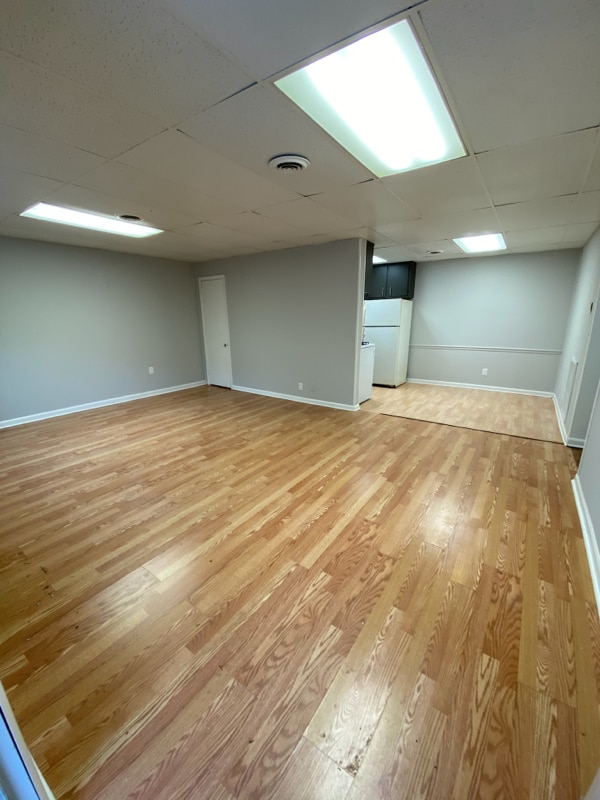 Building Photo - 165 Midway Dr