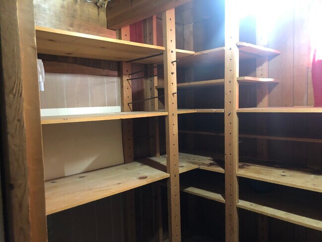 Building Photo - 1405 NW Clifford St