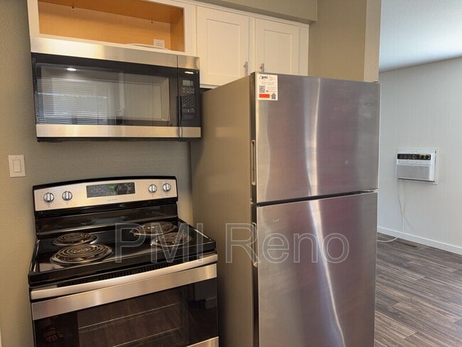 Building Photo - 1405 Terrace Dr