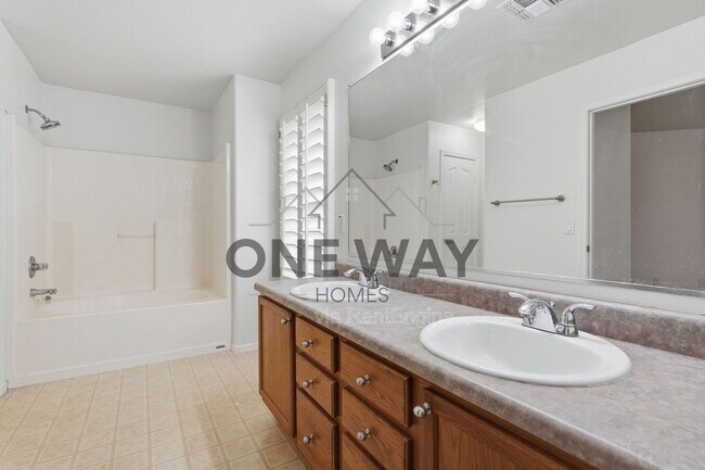 Building Photo - 11352 E Renata Ave