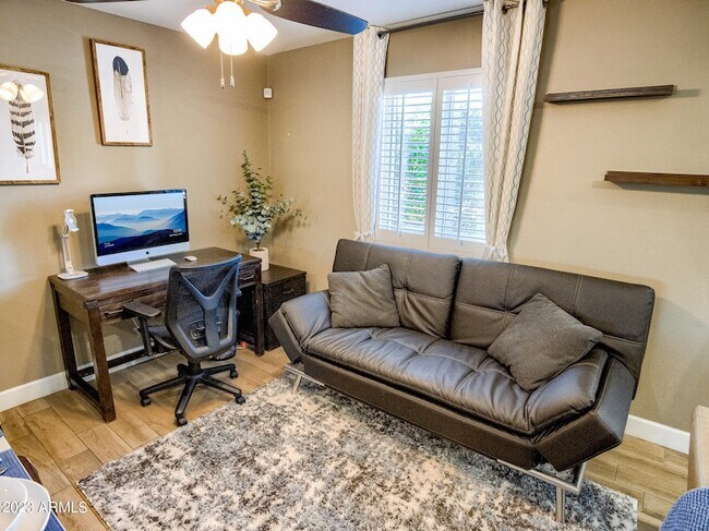 Building Photo - 2301 N 81st Pl