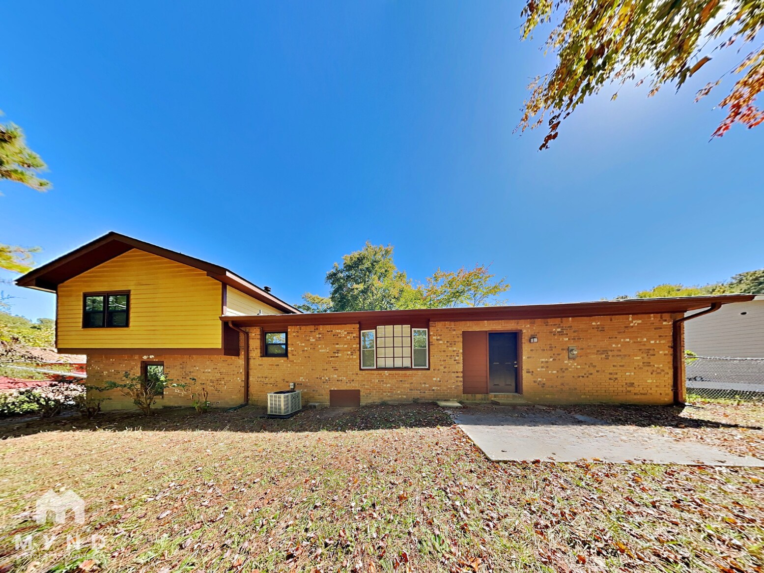 Building Photo - 2050 Sandgate Cir SW