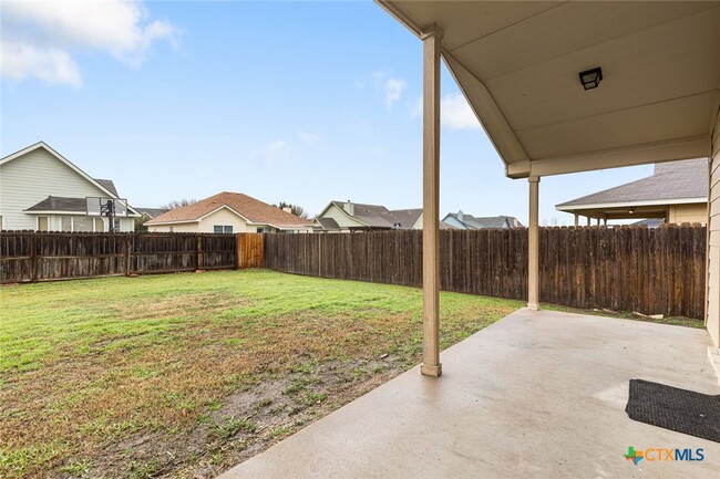 Building Photo - 5209 Ranch Meadow St
