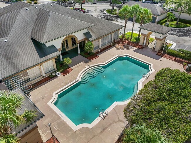 Building Photo - 17104 Carrington Park Dr