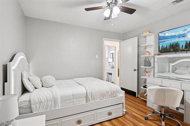 Building Photo - 2106 Avalon Ln