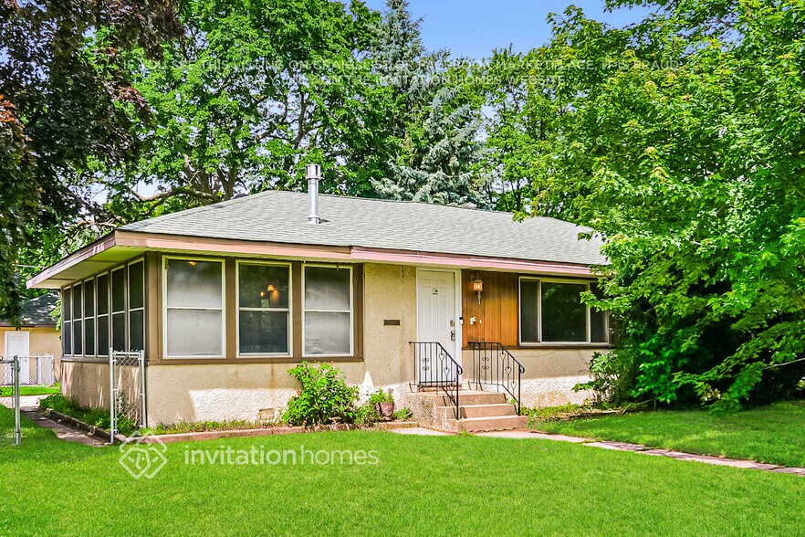 Building Photo - 5801 N Irving Ave