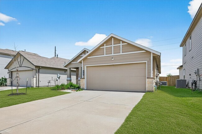 Building Photo - 6823 Escondido Dr