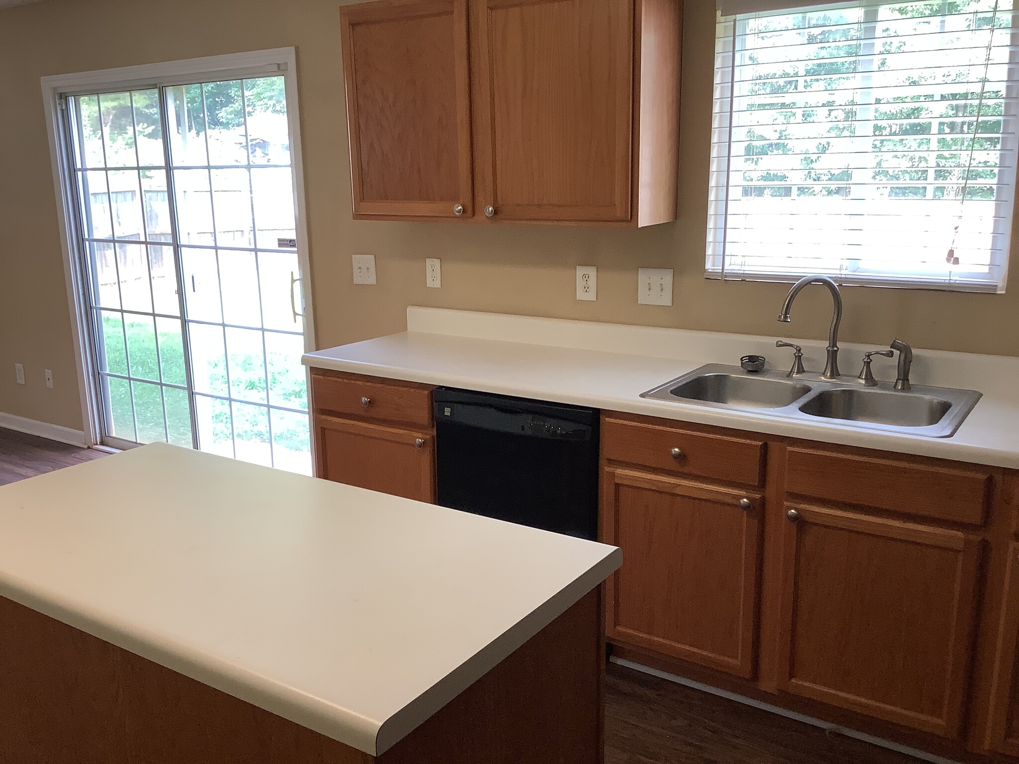Building Photo - 5710 Waterpoint Dr
