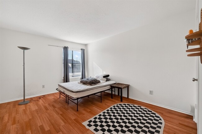 Building Photo - 10555 Turtlewood Ct