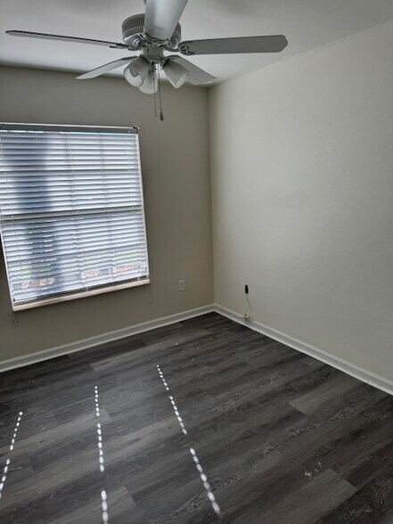 Building Photo - 11075 Lancewood St