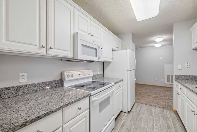 Floorplan - Pinebrook Apartments