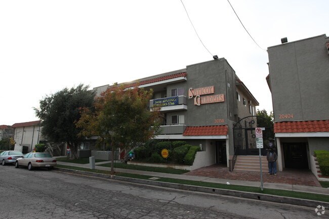 Building Photo - Saticoy-58