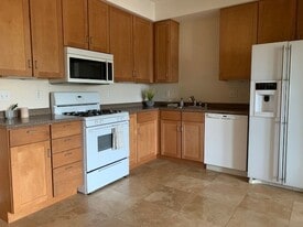 Kitchen - 1991 Alder St