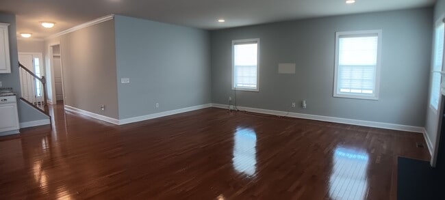 Building Photo - Heron's Landing 4 BD/ 3BTH Available May 14th