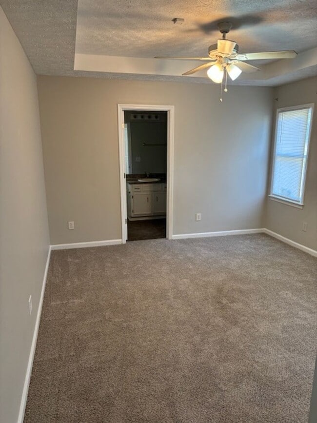 Building Photo - Your Next Home Awaits – Move-In Ready.