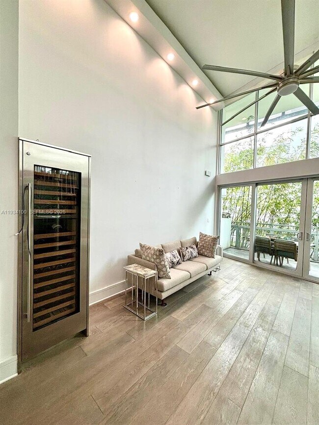 Building Photo - 221 Jefferson Ave