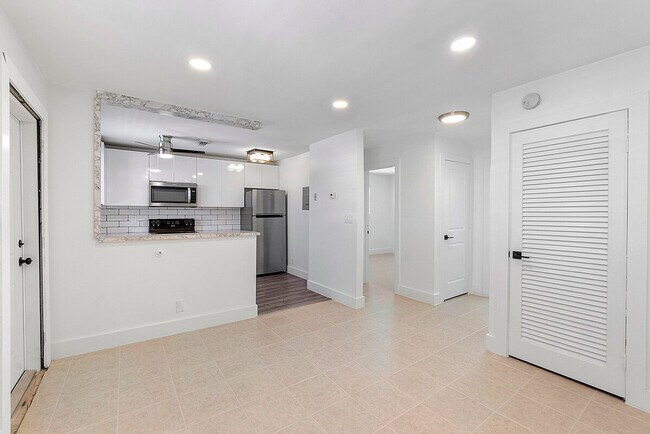 Building Photo - 2250-2270 Southeast 5th Street-SI FL2-ID1468042P