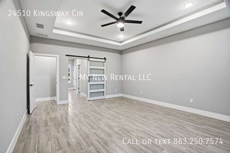 Building Photo - 24510 SW Kingsway Cir