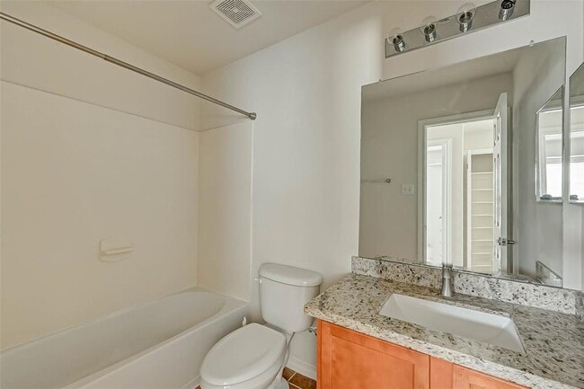 Building Photo - 22 Wickerdale Pl