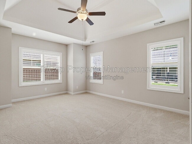 Building Photo - 8029 Crookneck Dr