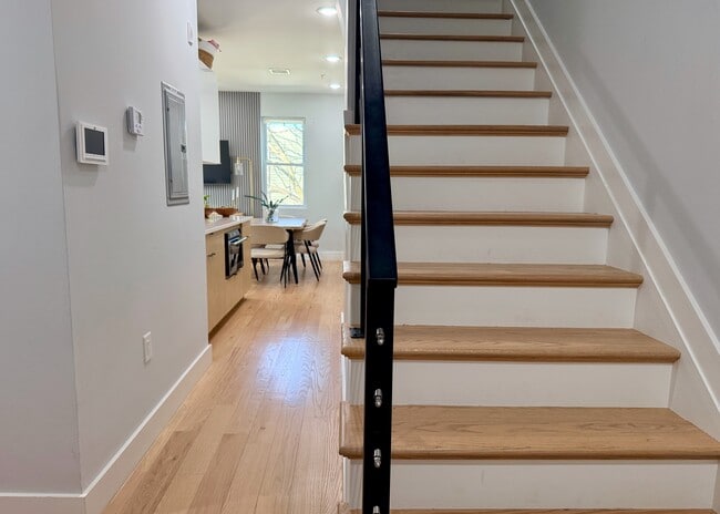 Entryway - 443 Bergen Ave