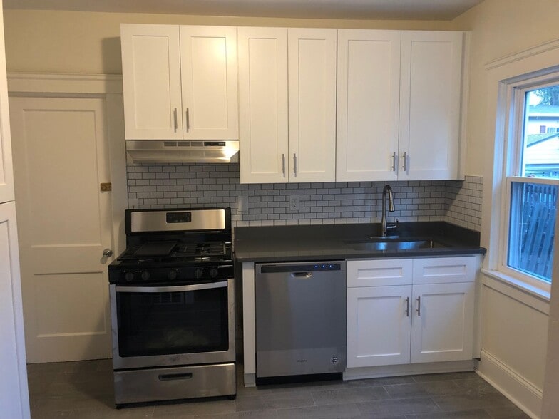 Kitchen - 1333 Belle Ave