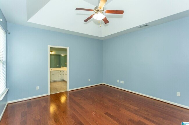 Building Photo - 4350 Sierra Dr