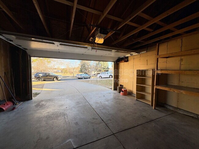 Building Photo - 17603 E Hawaii Pl